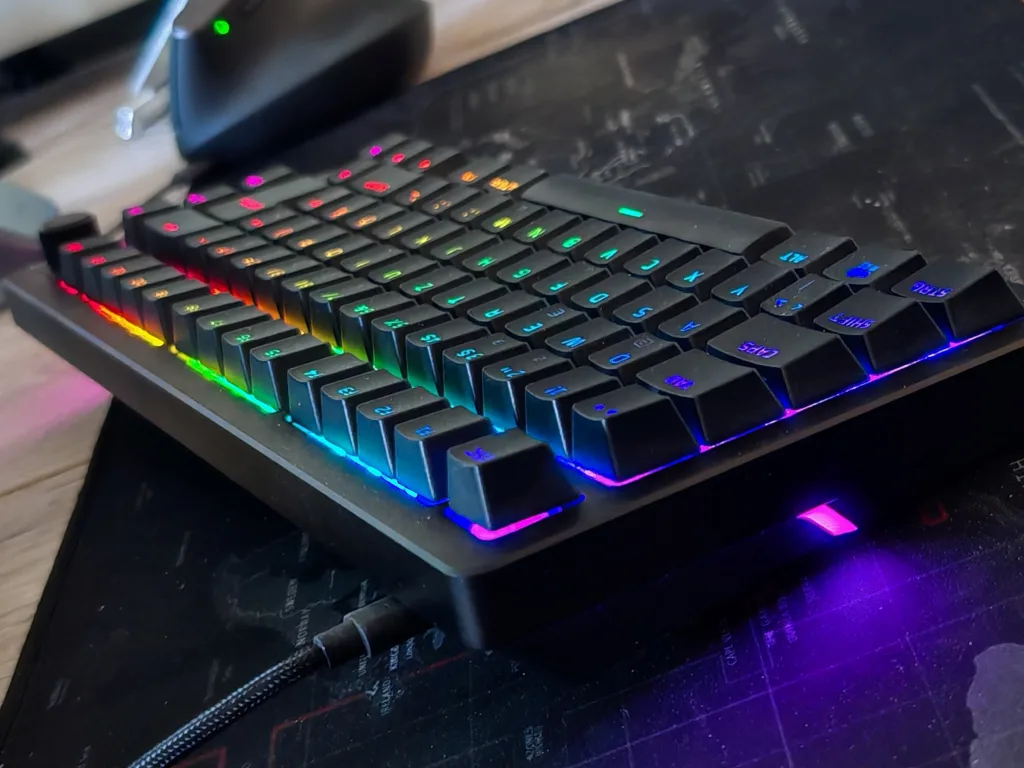 HyperX Alloy Rise 75 Wireless Gaming Tastatur - Design 2