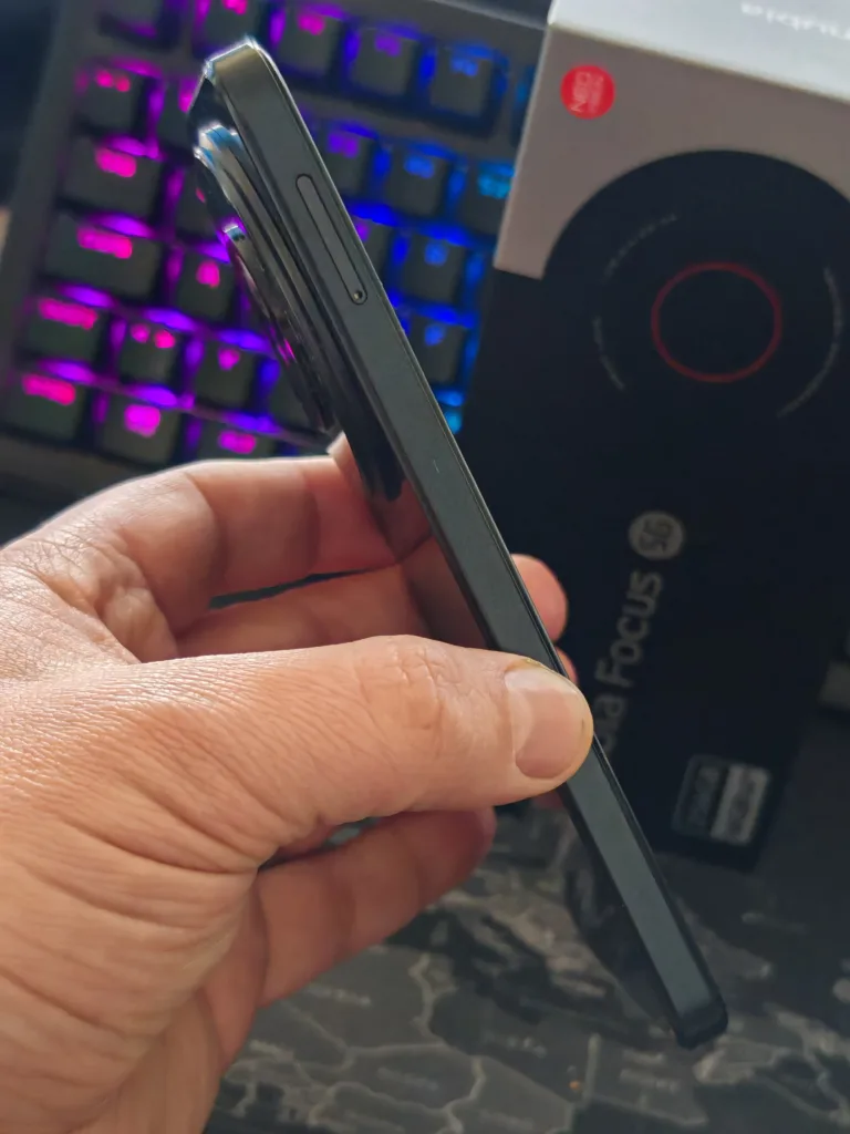Nubia Focus 5G - Bedienelemente Linke Seite