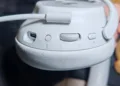 Alienware Pro Wireless Gaming Headset - Anschlüsse und Bedienung 1