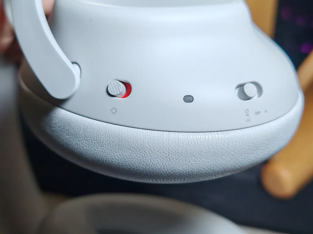 Alienware Pro Wireless Gaming Headset - Anschlüsse und Bedienung 2