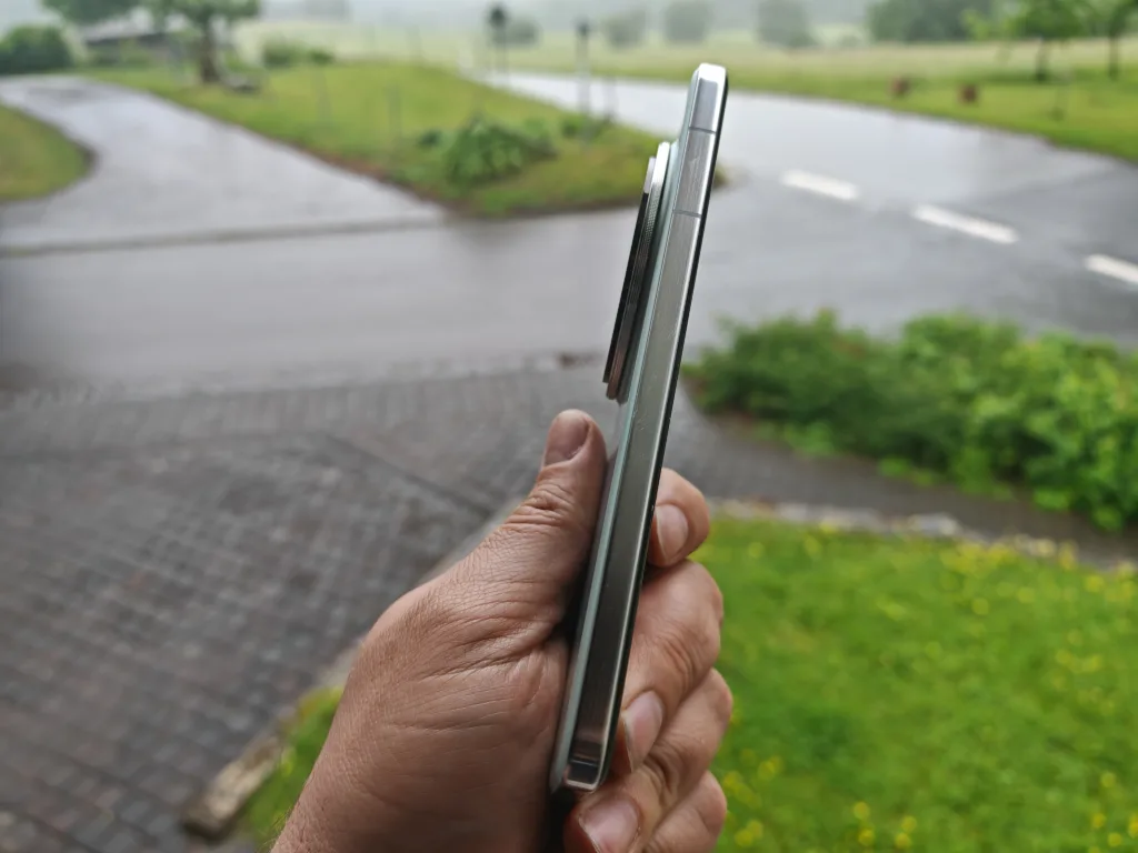 VIVO X200 Pro - Designbild linke Seite