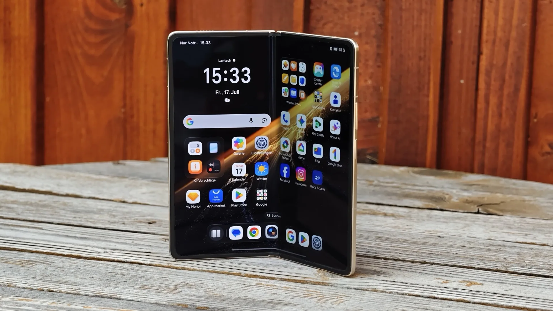 Honor Magic V6